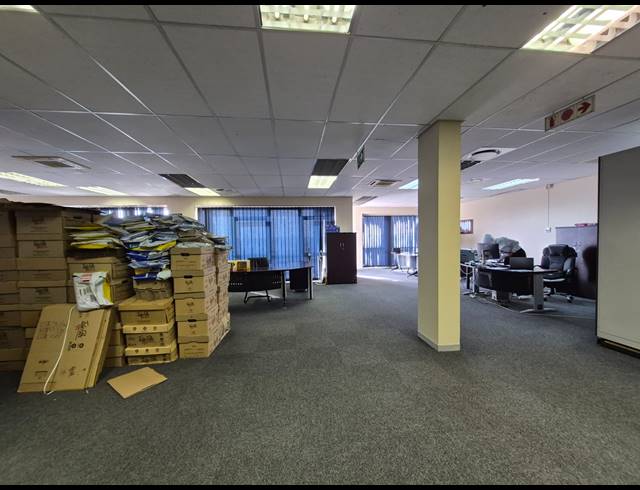 226M² OFFICE FOR SALE IN LITTLE FALLS